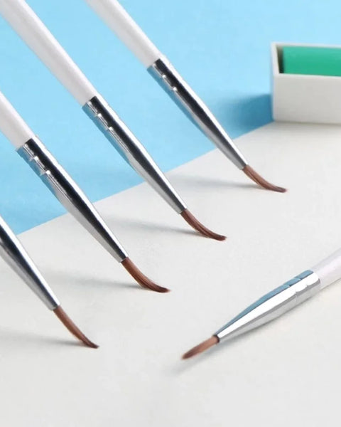 Keep Smiling Liner Brush set of 6 White Handle