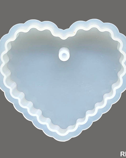 Silicon Wavy Heart Pendant/Keychain Mould 5cm